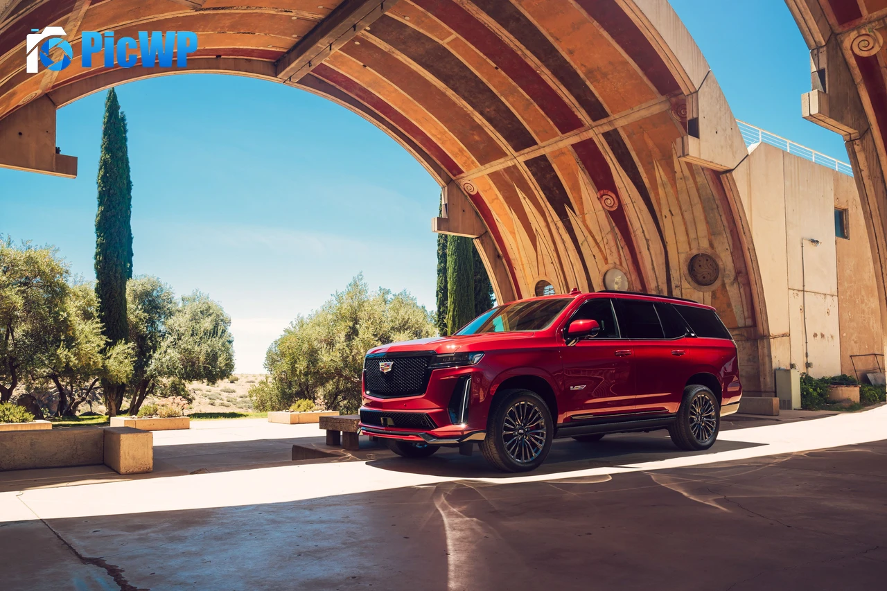 Cadillac Escalade-V Luxury SUV 4K PC Wallpaper