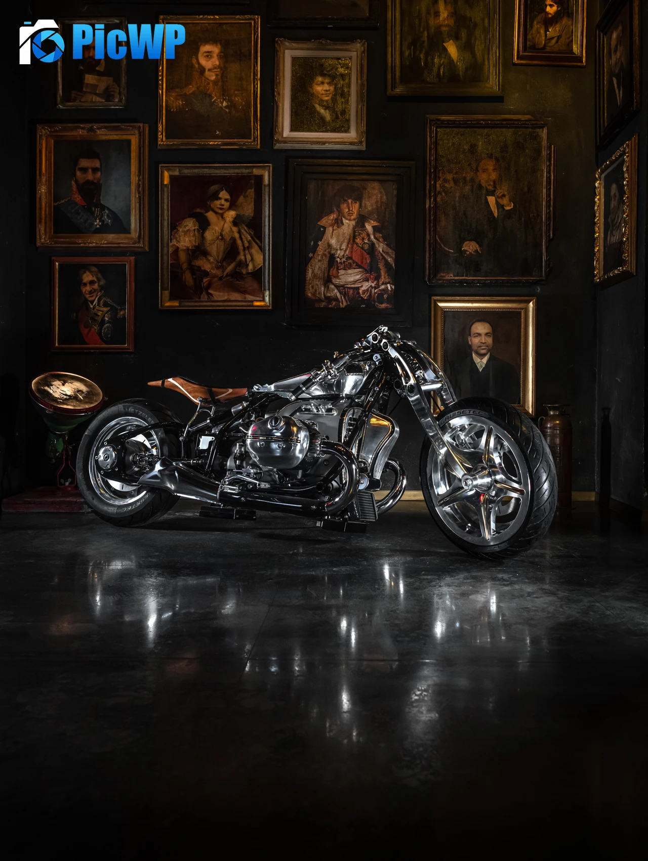 BMW R 18 Magnifica Radikal Chopper 6K Mobile Wallpaper