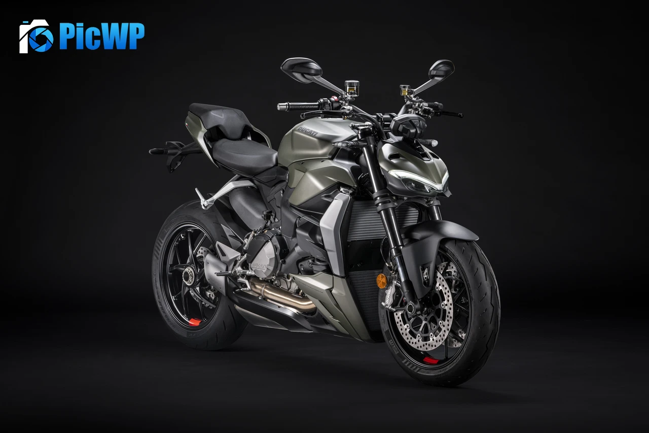 Ducati Streetfighter V2 Storm Green 9K PC Wallpaper