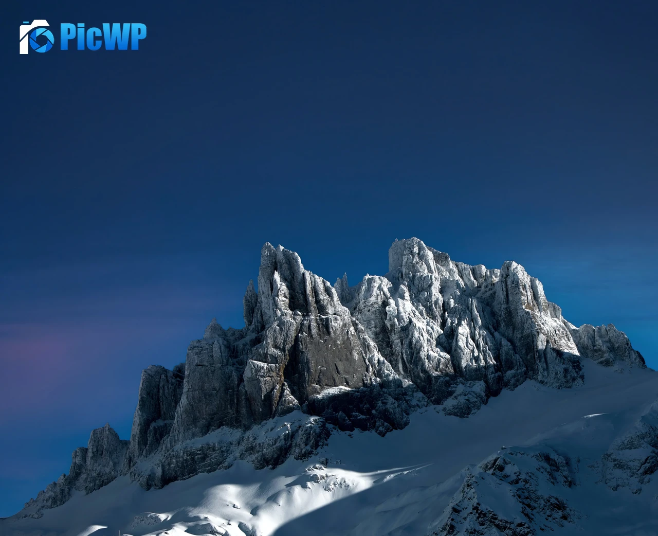 Gross Spannort Mountain Uri Alps 8K PC Wallpaper