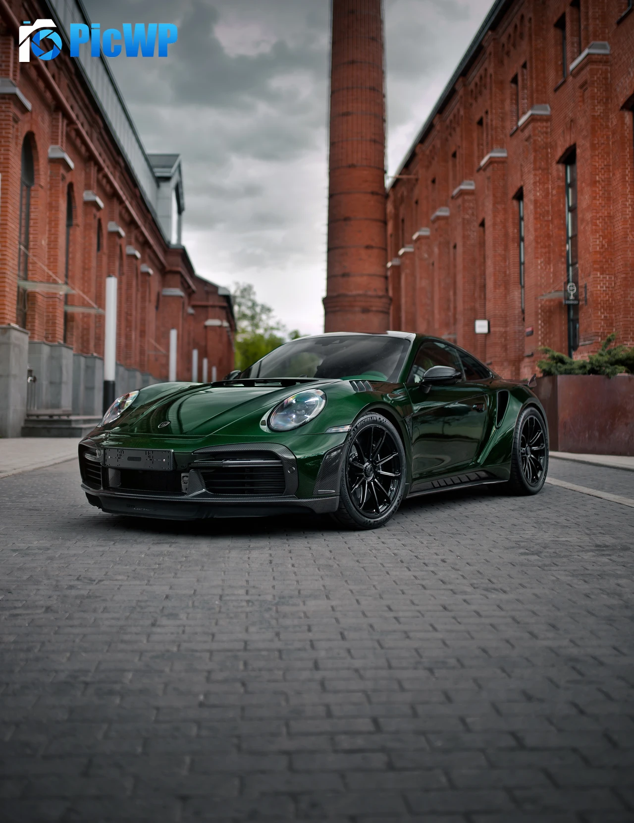 Porsche 911 Turbo S Stinger GTR Carbon Edition 2022 6K Mobile Wallpaper