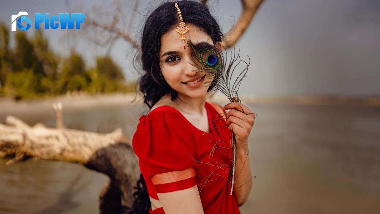 Mamitha Baiju Beautiful actress 8K PC Wallpaper