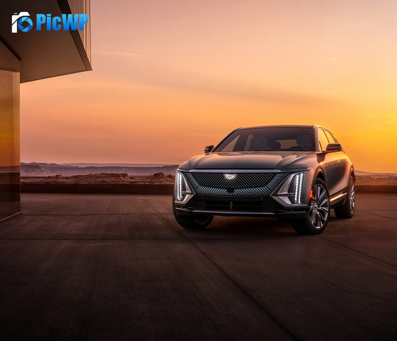 Cadillac Lyriq 2023 4K PC Wallpaper