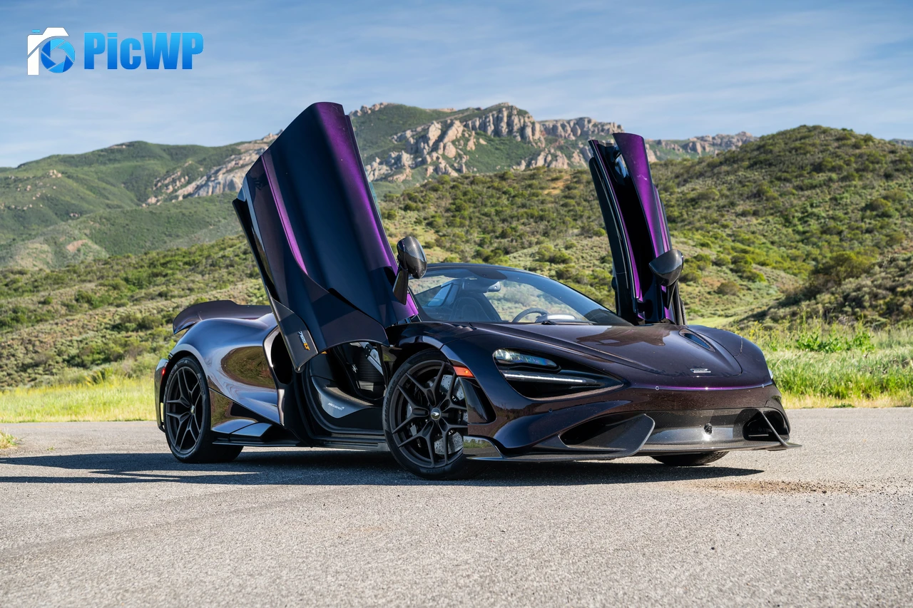 McLaren 765LT Spider 2022 9K PC Wallpaper