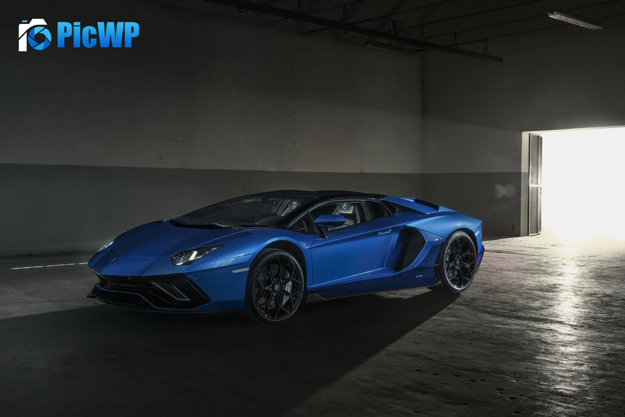 Lamborghini Aventador LP 780-4 Ultimae Roadster 8K PC Wallpaper