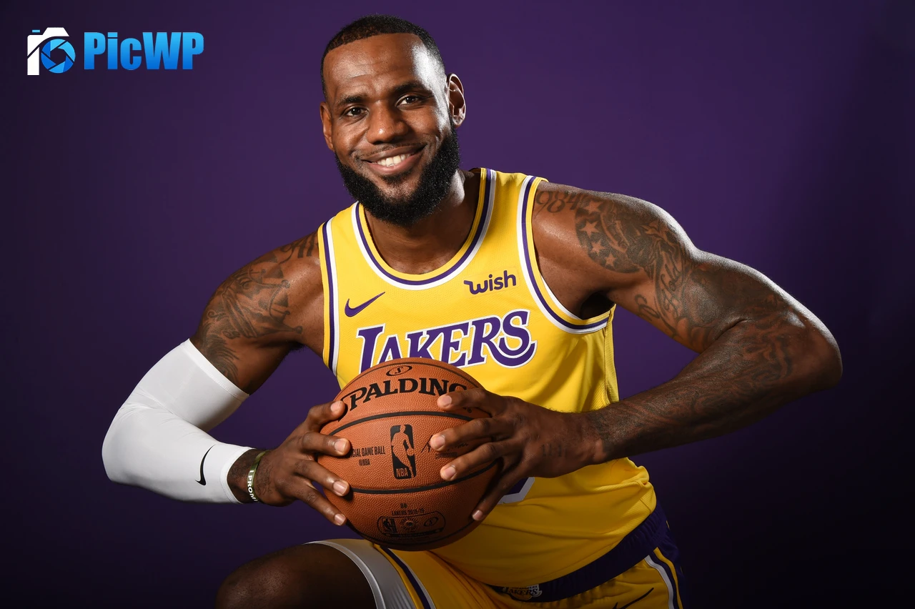 LeBron James American basketball player 5K PC Wallpaper