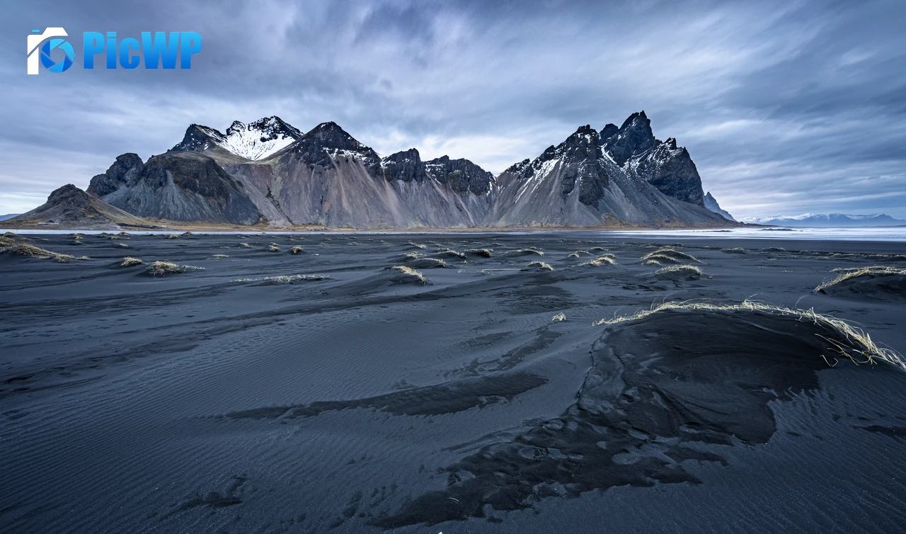 Vestrahorn mountain 8K PC Wallpaper