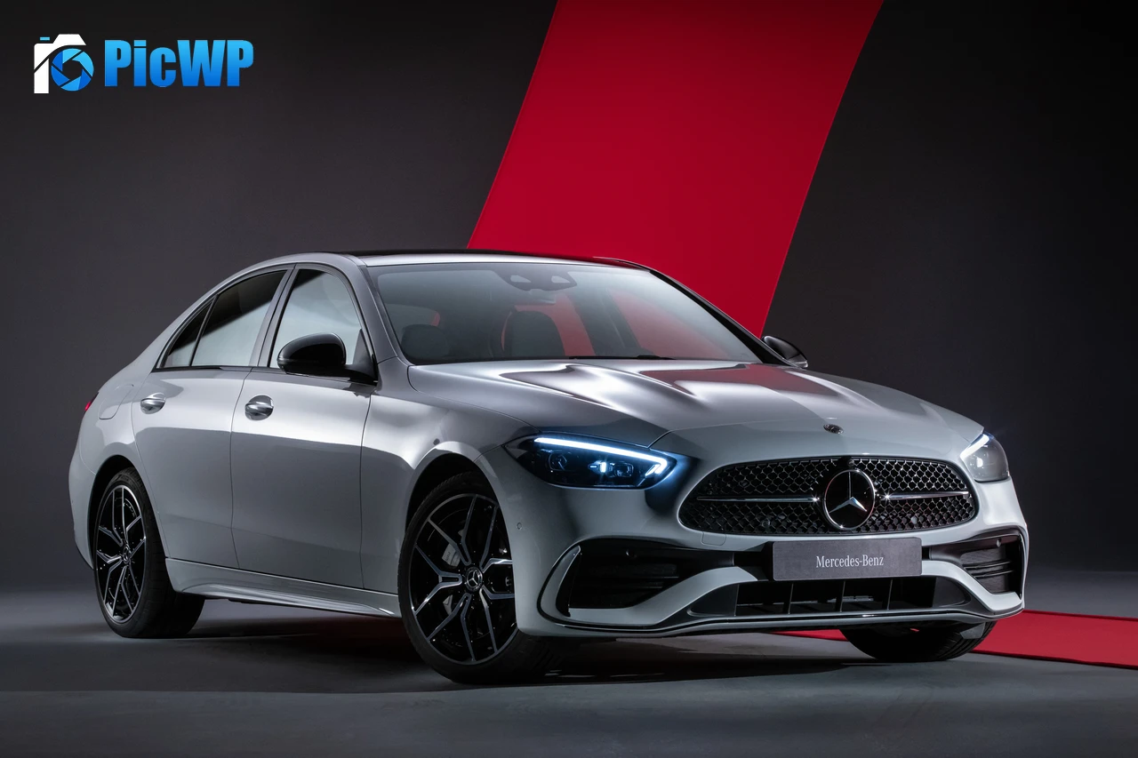 Mercedes-Benz C 300 AMG Line Dark background 4K PC Wallpaper