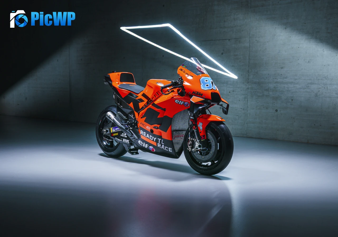 KTM RC16 Tech3 MotoGP 6K PC Wallpaper