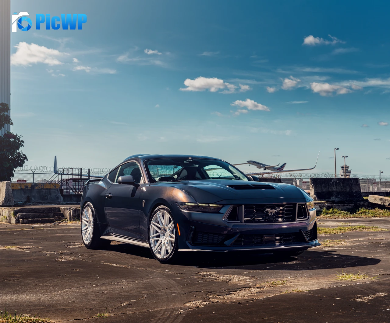 Grey Ford Mustang Dark Horse 8K PC Wallpaper