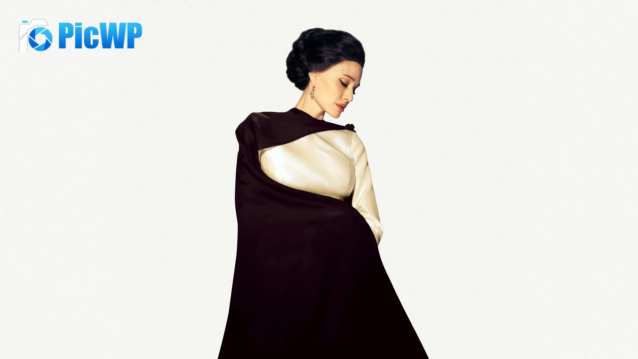 Angelina Jolie Maria 6K PC Wallpaper