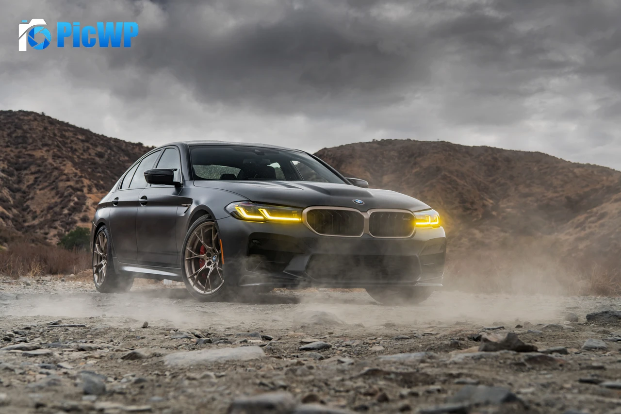 BMW M5 CS 2022 9K PC Wallpaper