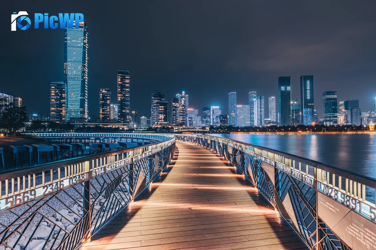 Shenzhen Wooden pier 7K PC Wallpaper