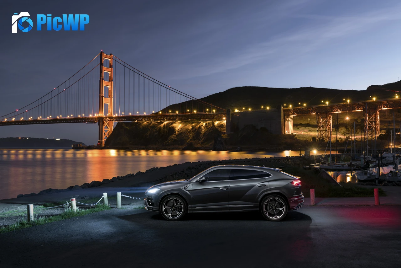 Lamborghini Urus Golden Gate Bridge 4K PC Wallpaper