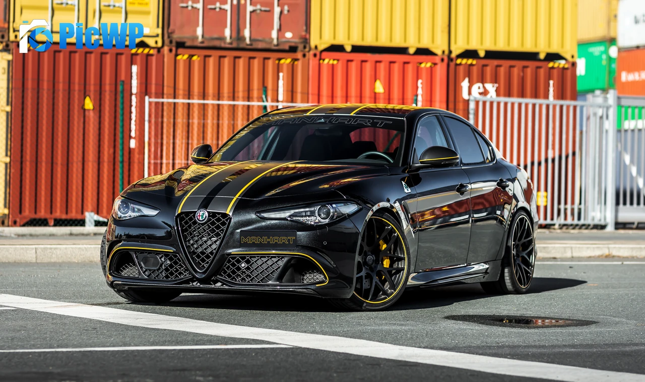Manhart QV600 Alfa Romeo Giulia 6K PC Wallpaper
