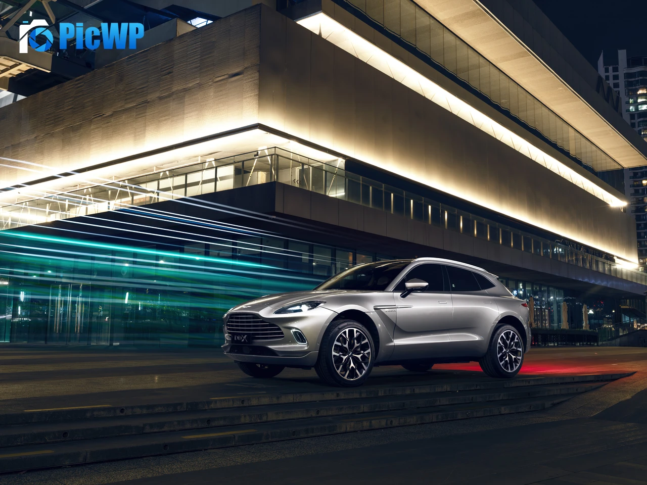 Aston Martin DBX Straight-Six 2021 4K PC Wallpaper