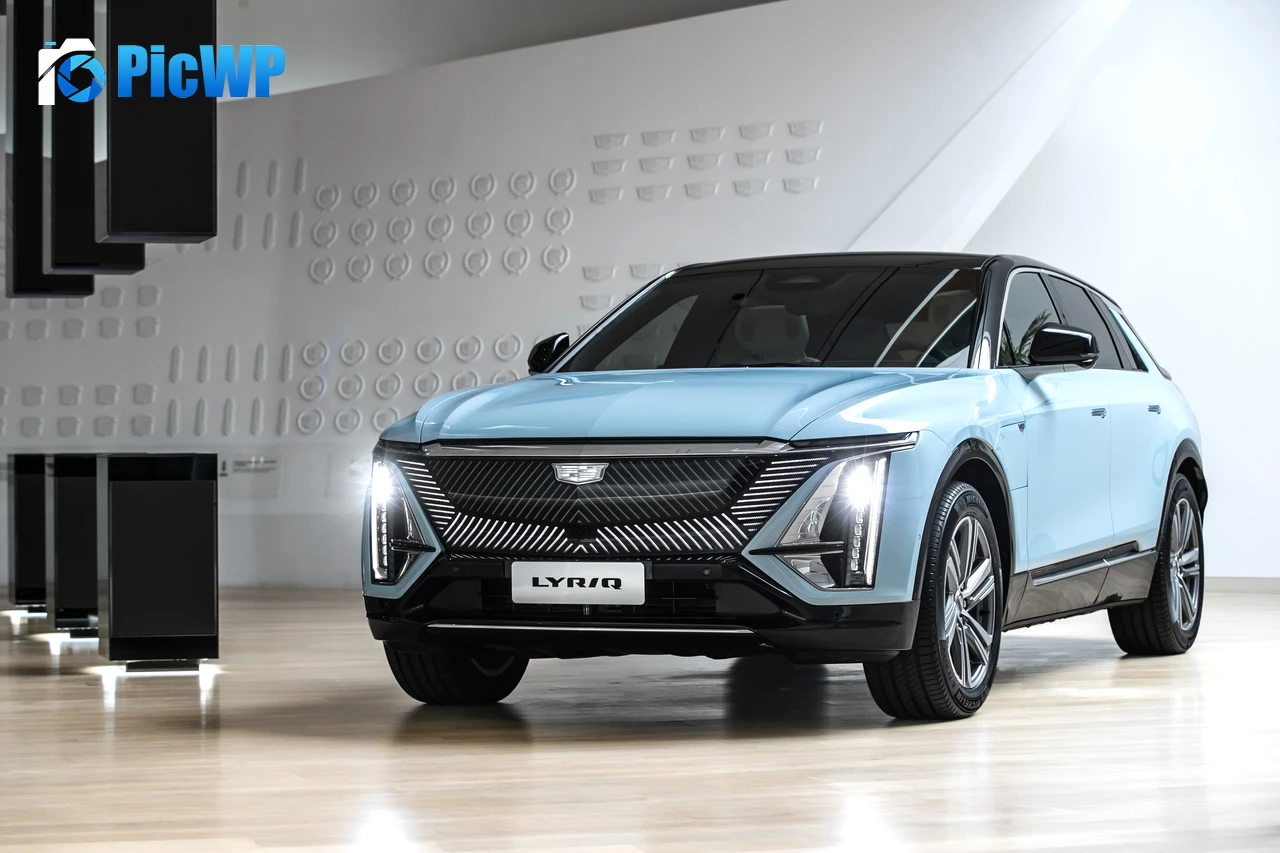 Cadillac Lyriq 2022 5K PC Wallpaper