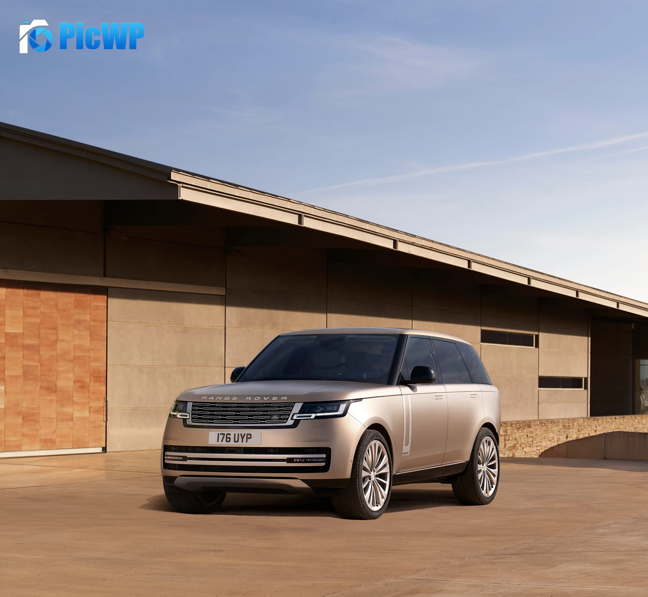 Range Rover Autobiography 6K PC Wallpaper