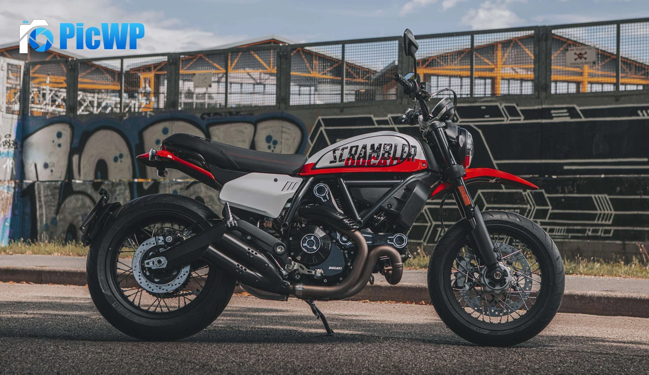 Ducati Scrambler Urban Motard 2022 4K PC Wallpaper