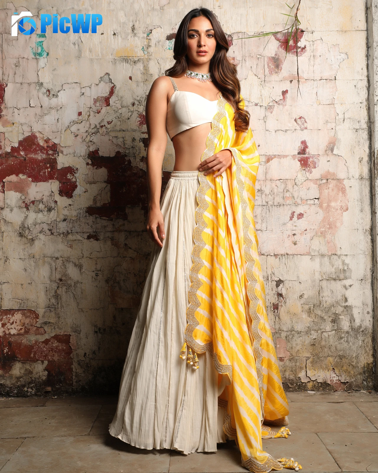 Kiara Advani Photoshoot 6K Mobile Wallpaper