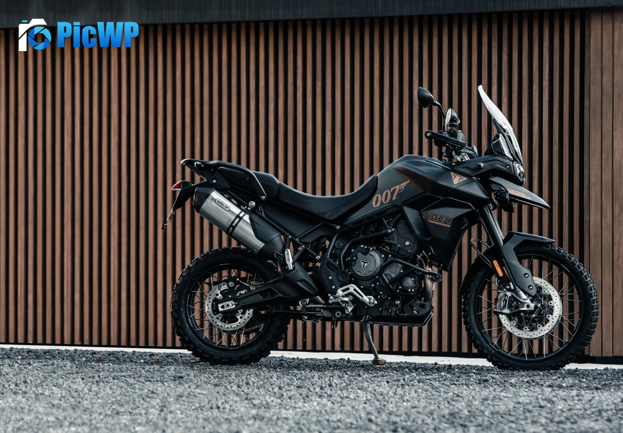 Triumph Tiger 900 Bond Edition 6K PC Wallpaper