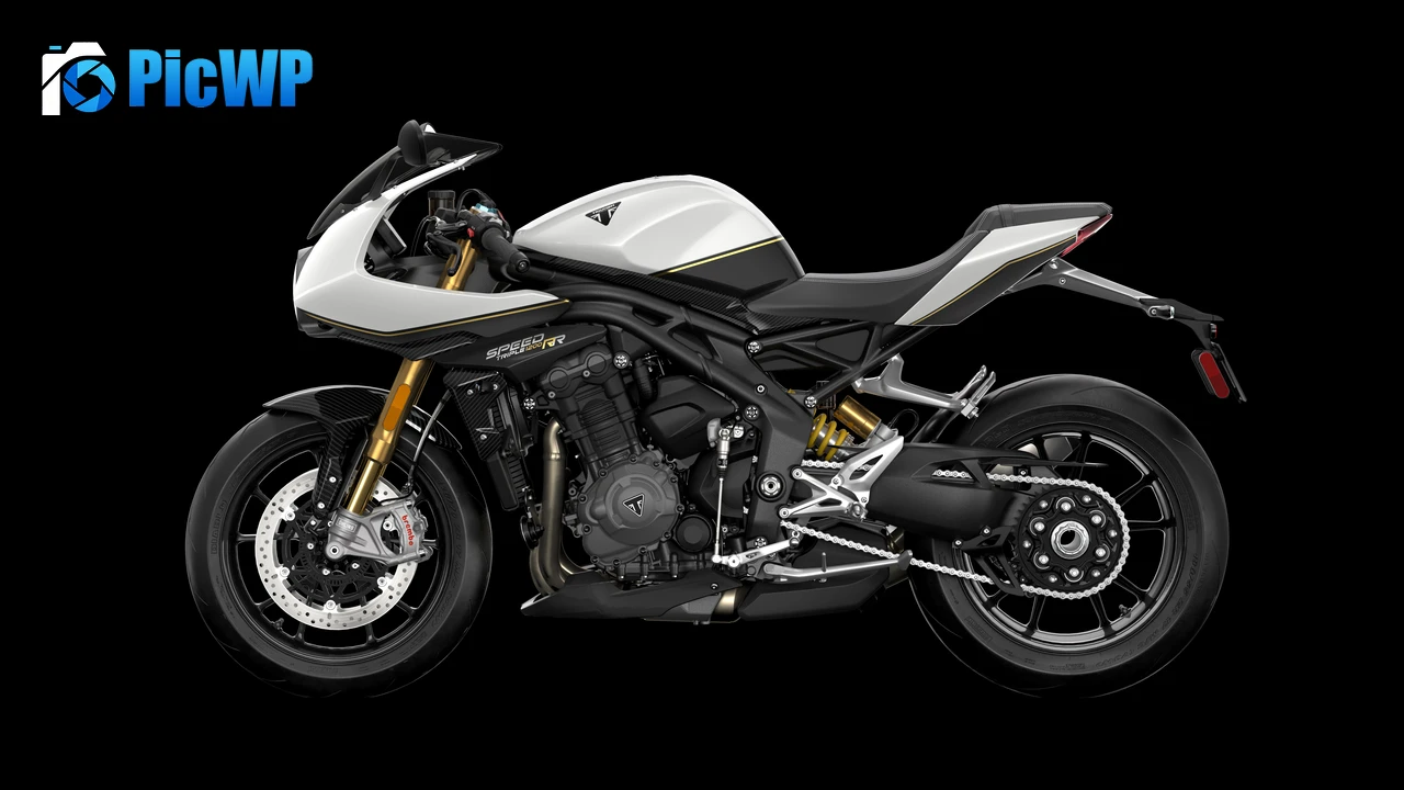 Triumph Speed Triple 1200RS 8K PC Wallpaper