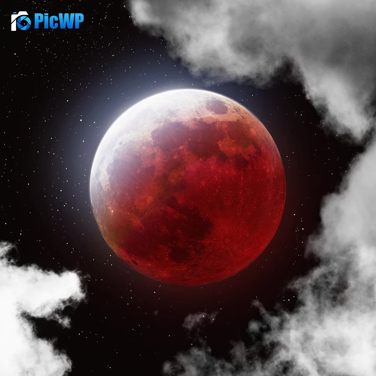 Lunar Eclipse 9K Fold Wallpaper
