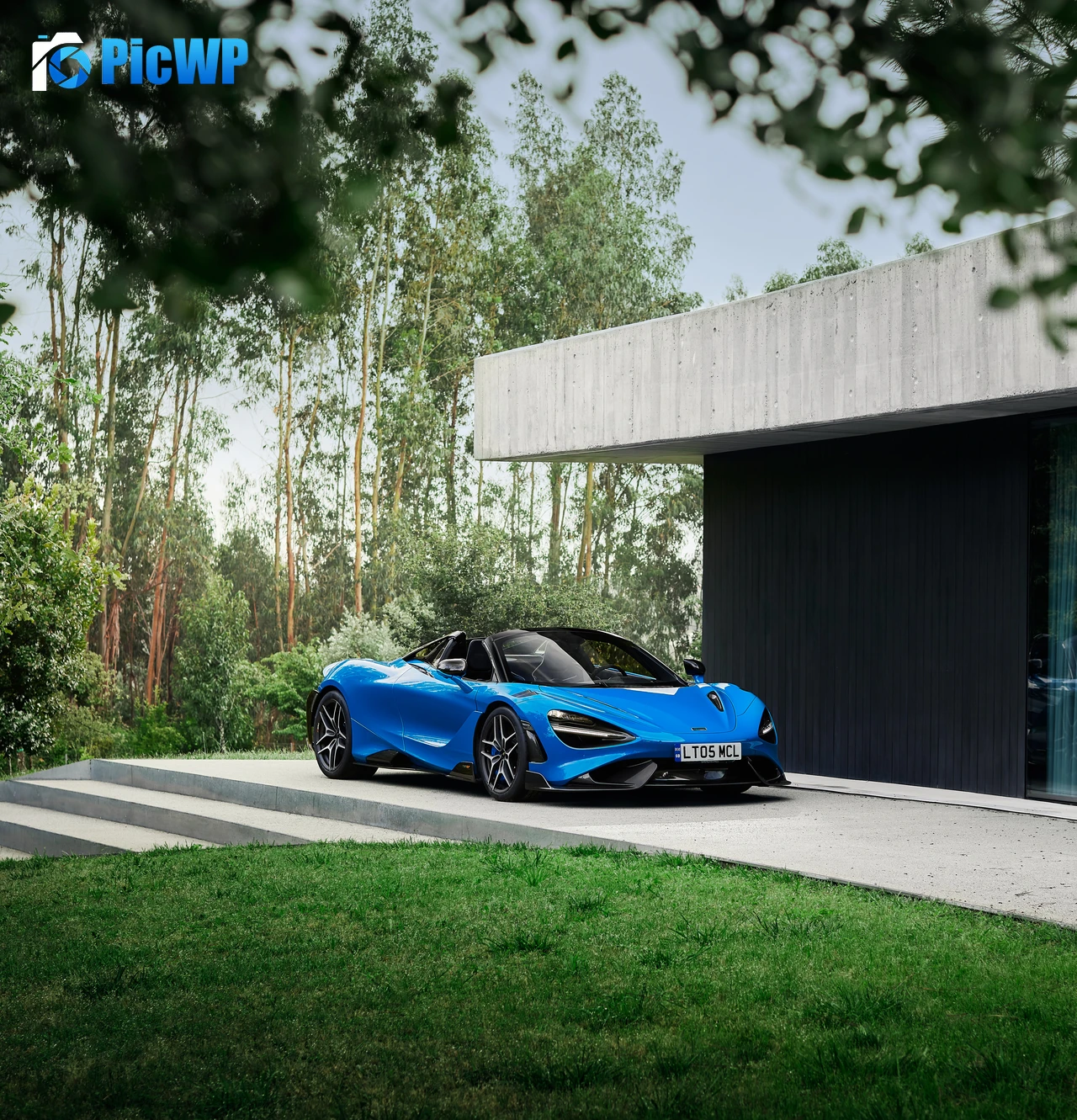 McLaren 765LT Spider Convertible 6K Mobile Wallpaper