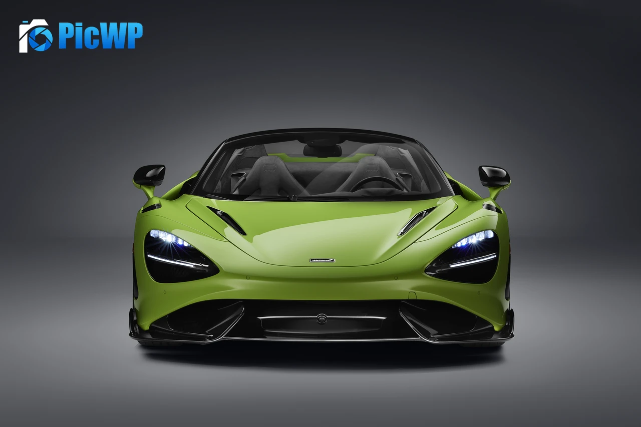 McLaren 765LT Spider 7K PC Wallpaper