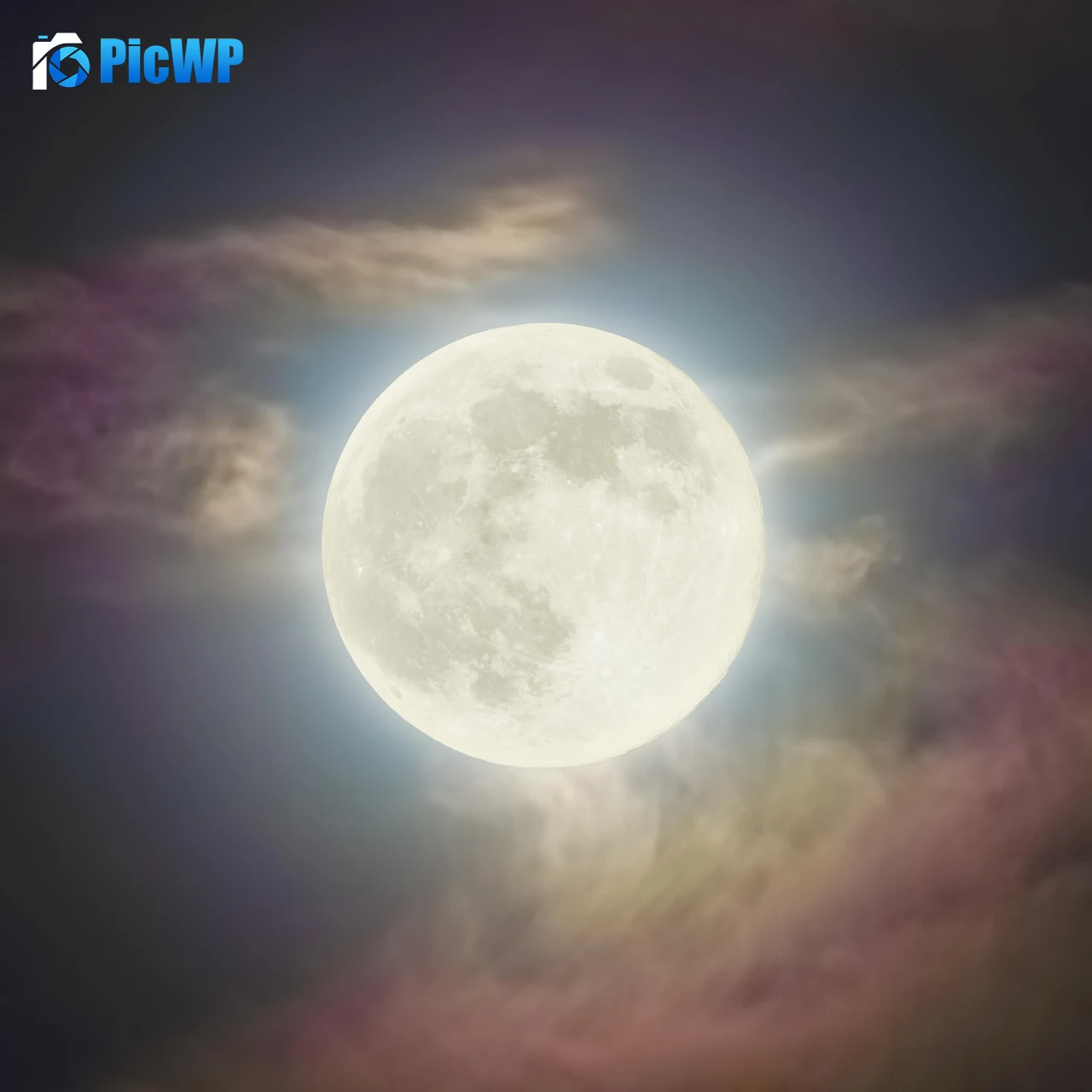 Super Pink Moon Full moon 8K Fold Wallpaper