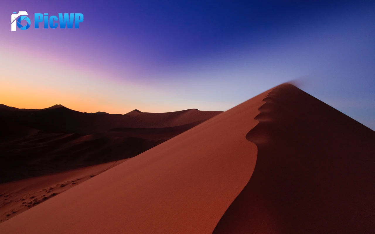 Sand Dunes Golden hour 6K PC Wallpaper