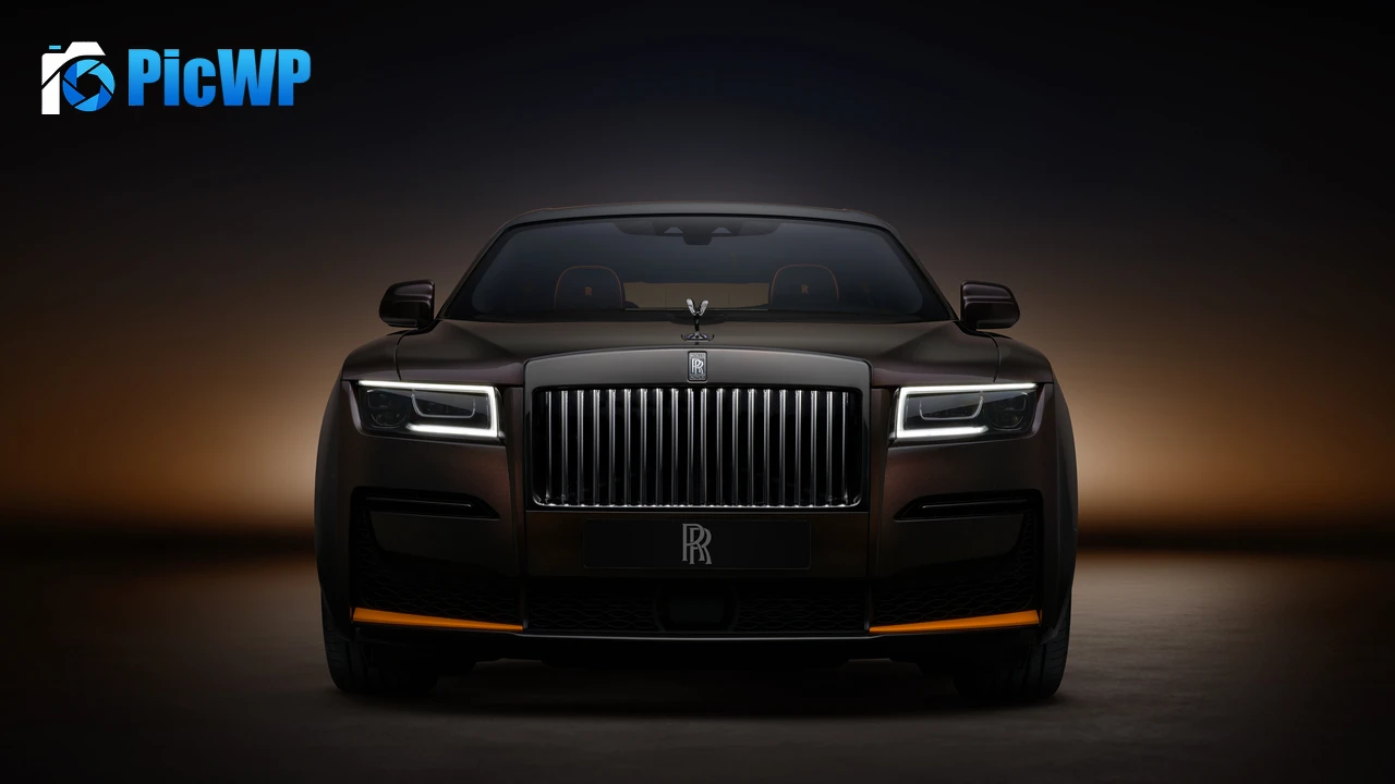 Rolls-Royce Black Badge Ghost Ekleipsis 2023 8K PC Wallpaper