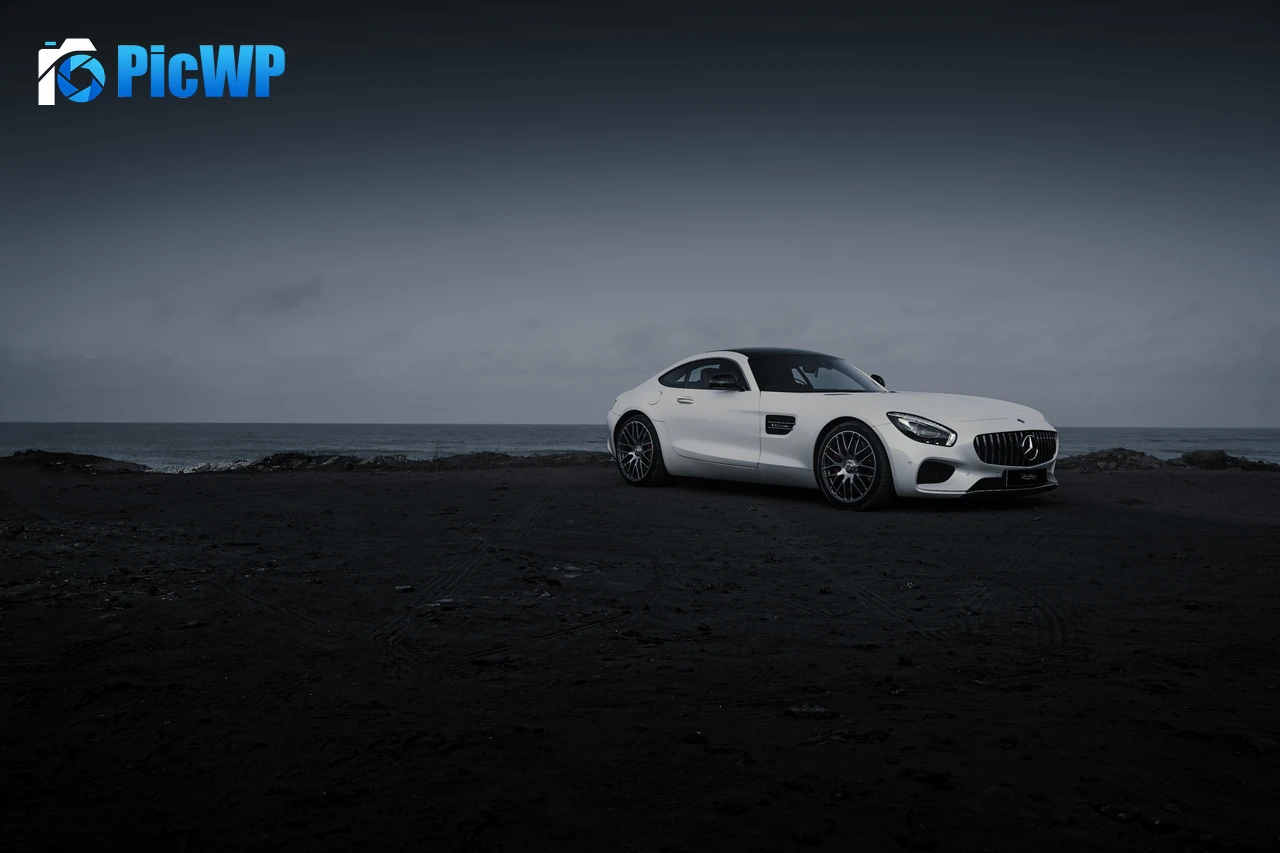 Mercedes-AMG GT Dark aesthetic 4K PC Wallpaper