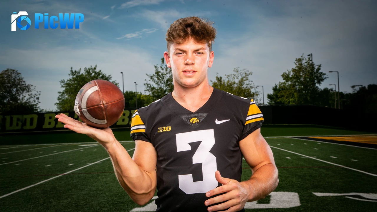Cooper DeJean American football 6K PC Wallpaper