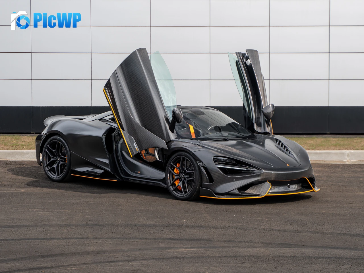 TopCar McLaren 765LT Spider Carbon Edition 2023 6K PC Wallpaper