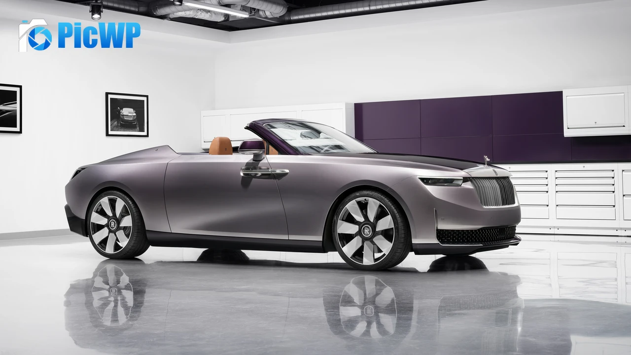 Rolls-Royce Amethyst Droptail 8K PC Wallpaper