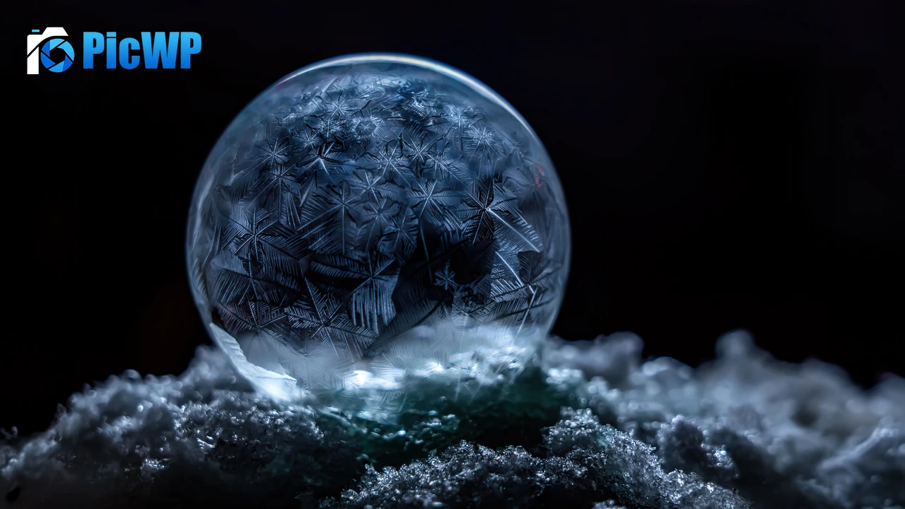 Frozen bubble Dark aesthetic 6K PC Wallpaper