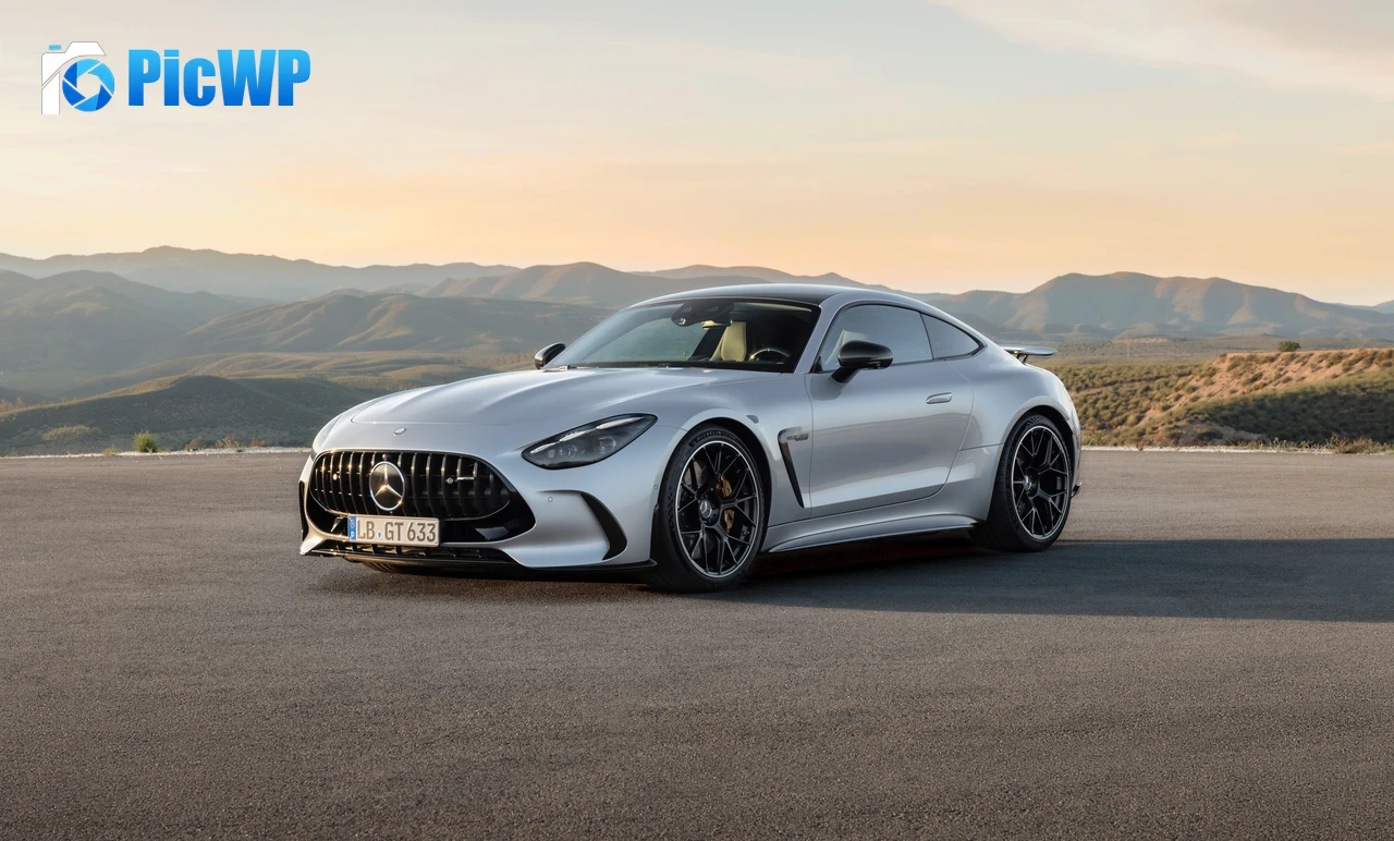 Mercedes-AMG GT 63 S 4MATIC+ 2023 6K PC Wallpaper