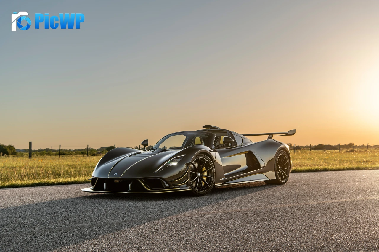 Hennessey Venom F5 Revolution Roadster 5K PC Wallpaper