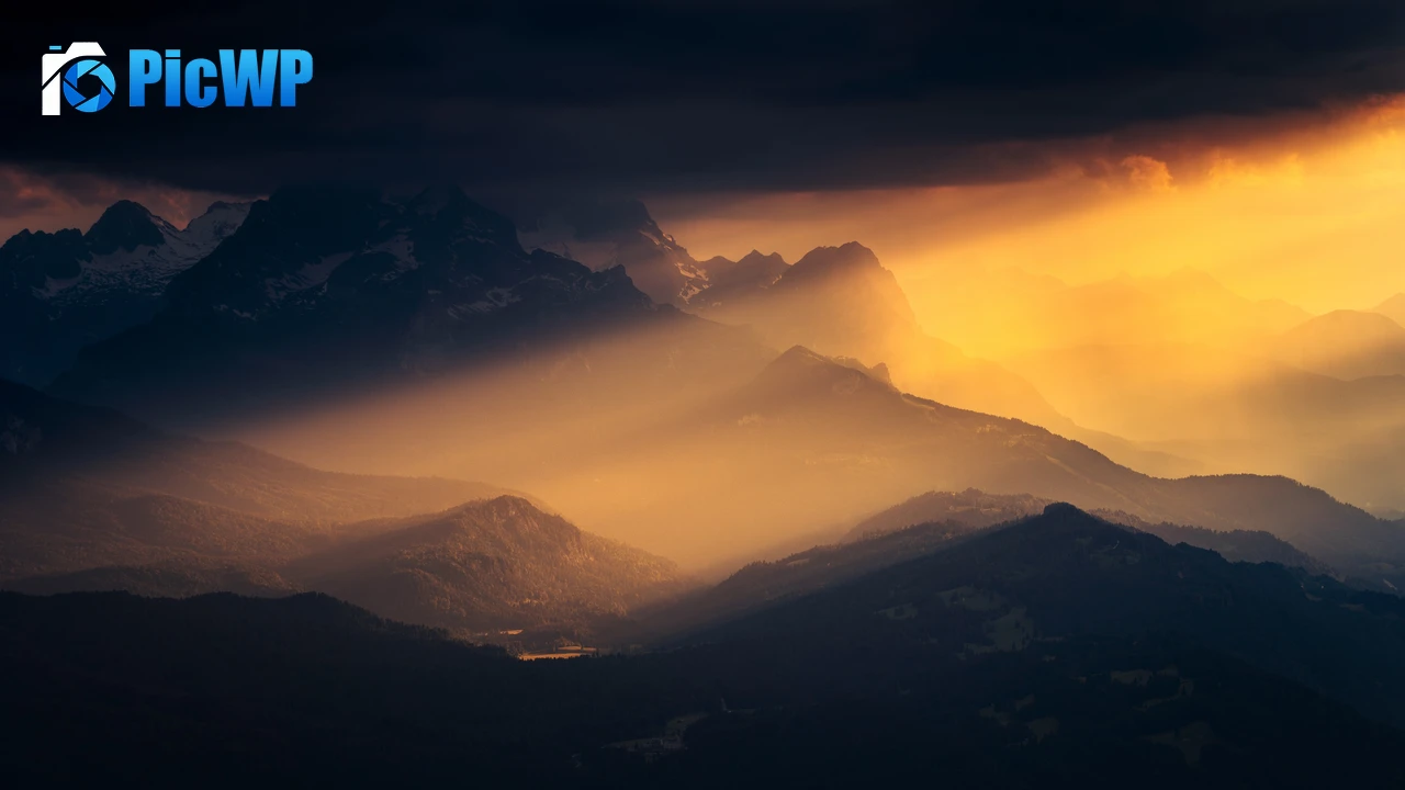 Sunlight Bavarian Alps 6K PC Wallpaper