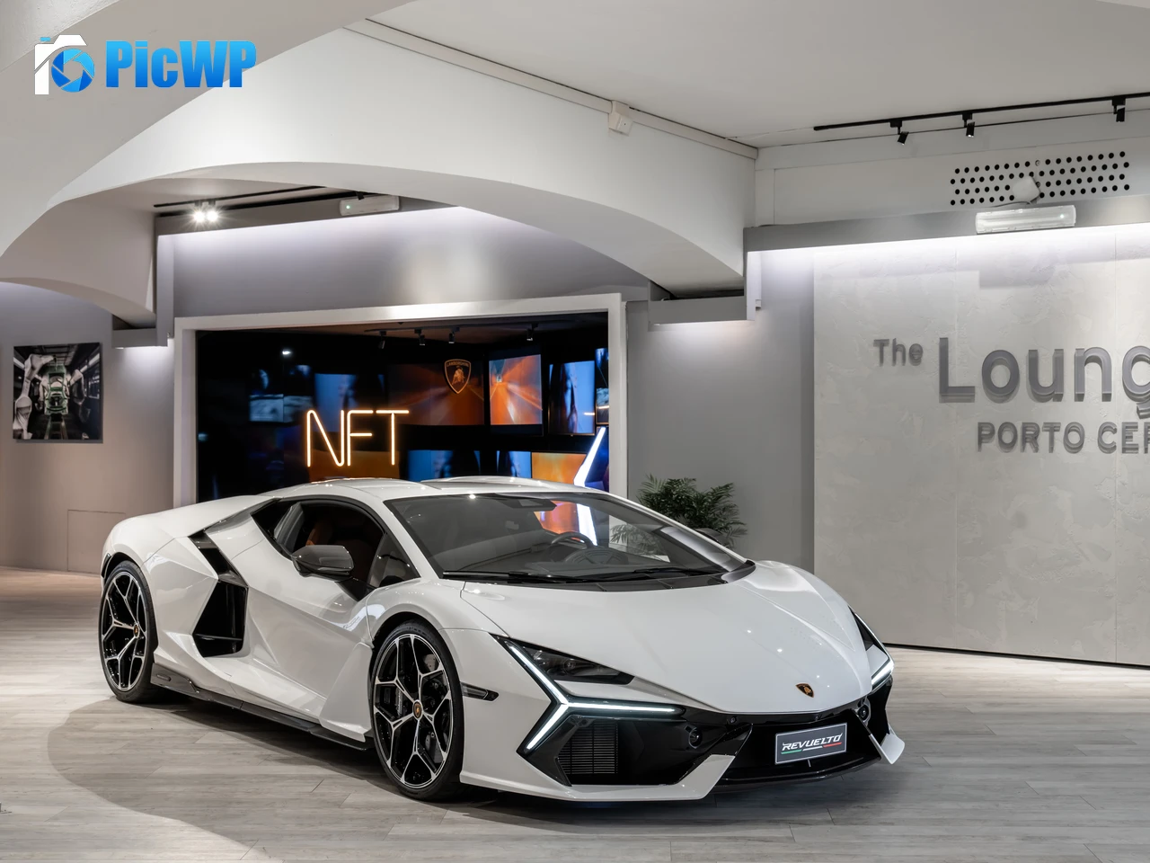 Lamborghini Revuelto 2024 8K PC Wallpaper