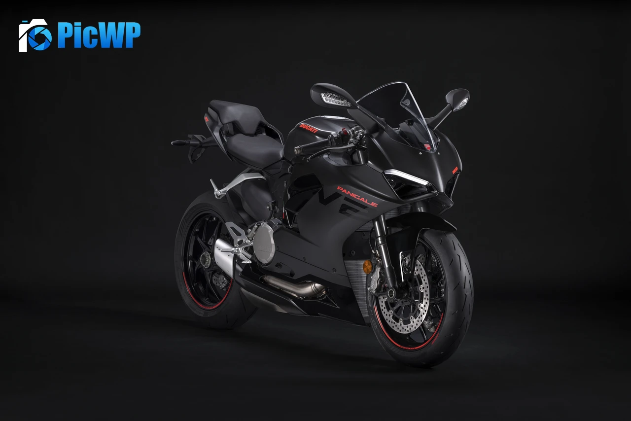 Ducati Panigale V2 2024 9K PC Wallpaper