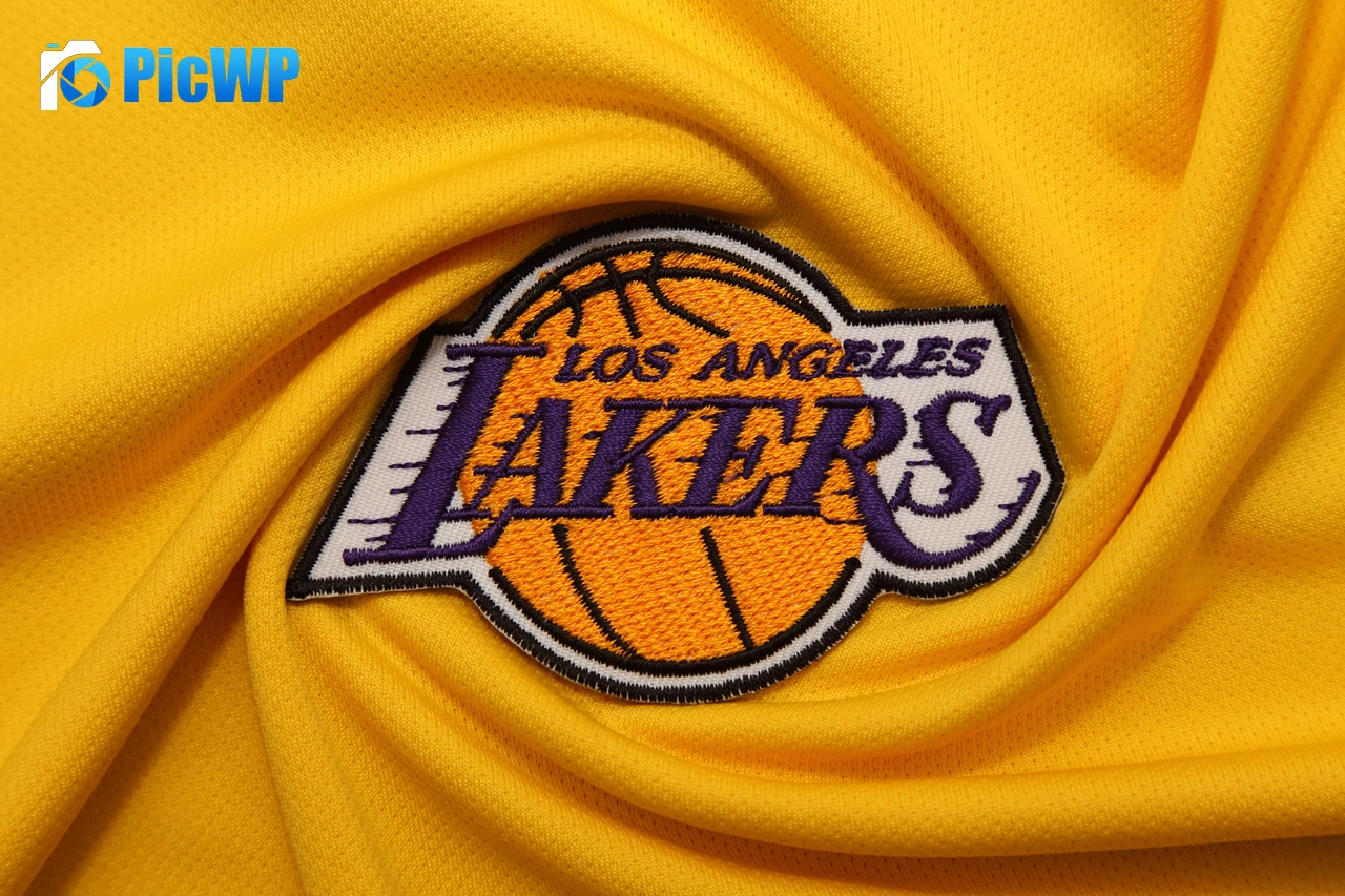 Los Angeles Lakers Jersey 5K PC Wallpaper