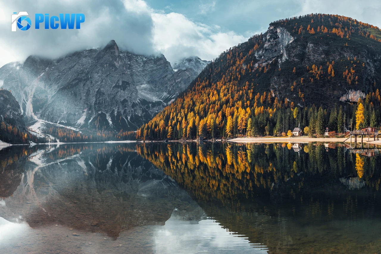 Pragser Wildsee Lake 6K PC Wallpaper
