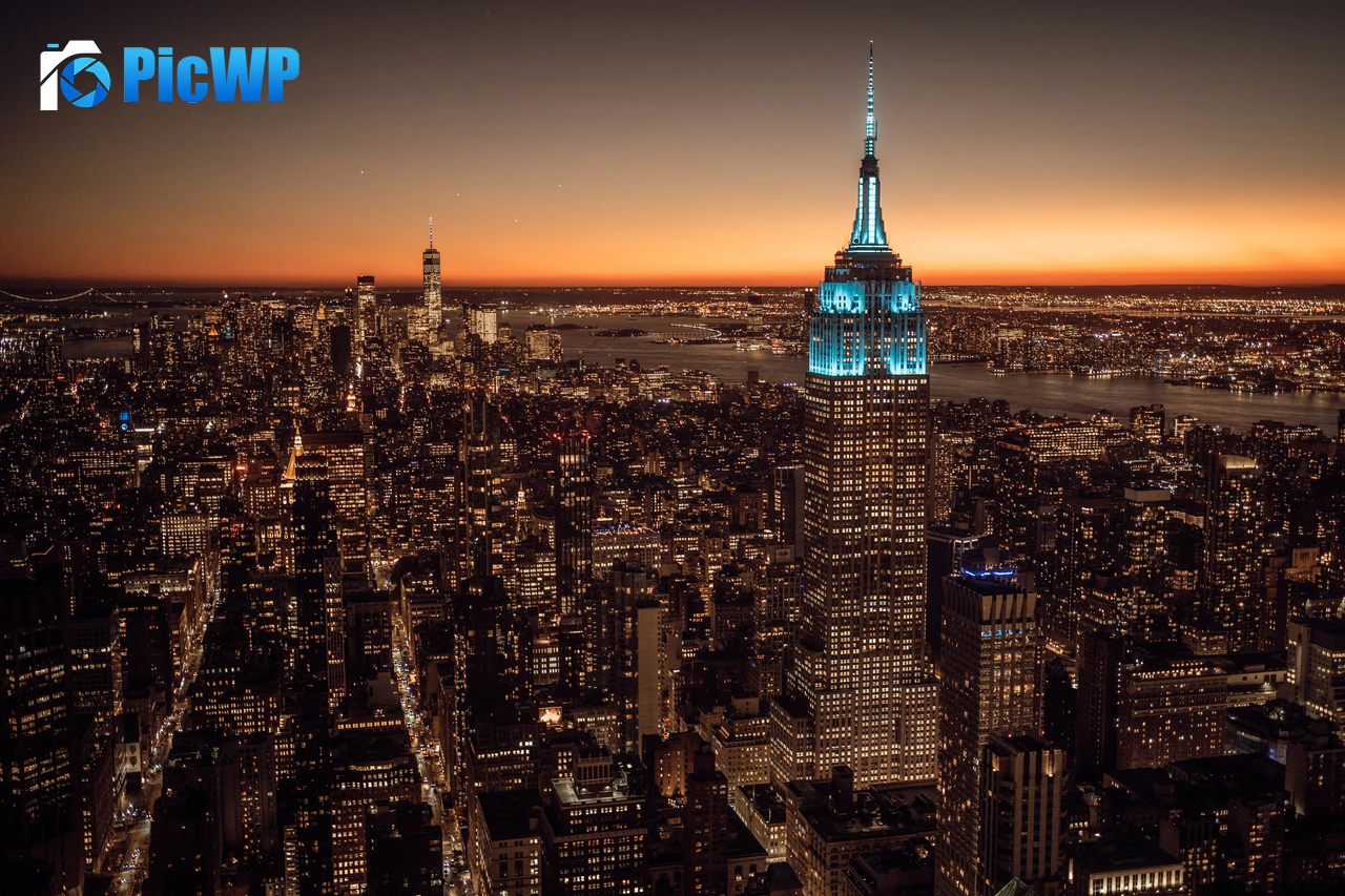 New York City Empire State Building Sunset 6K PC Wallpaper