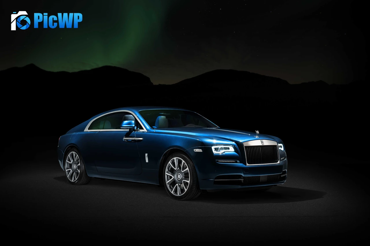 Rolls-Royce Wraith Aurora Borealis 2023 9K PC Wallpaper