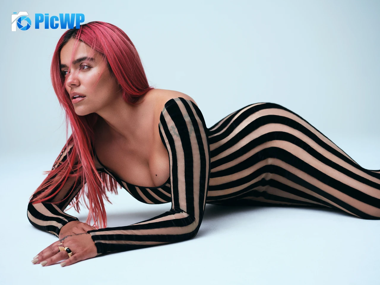 Karol G 9K PC Wallpaper