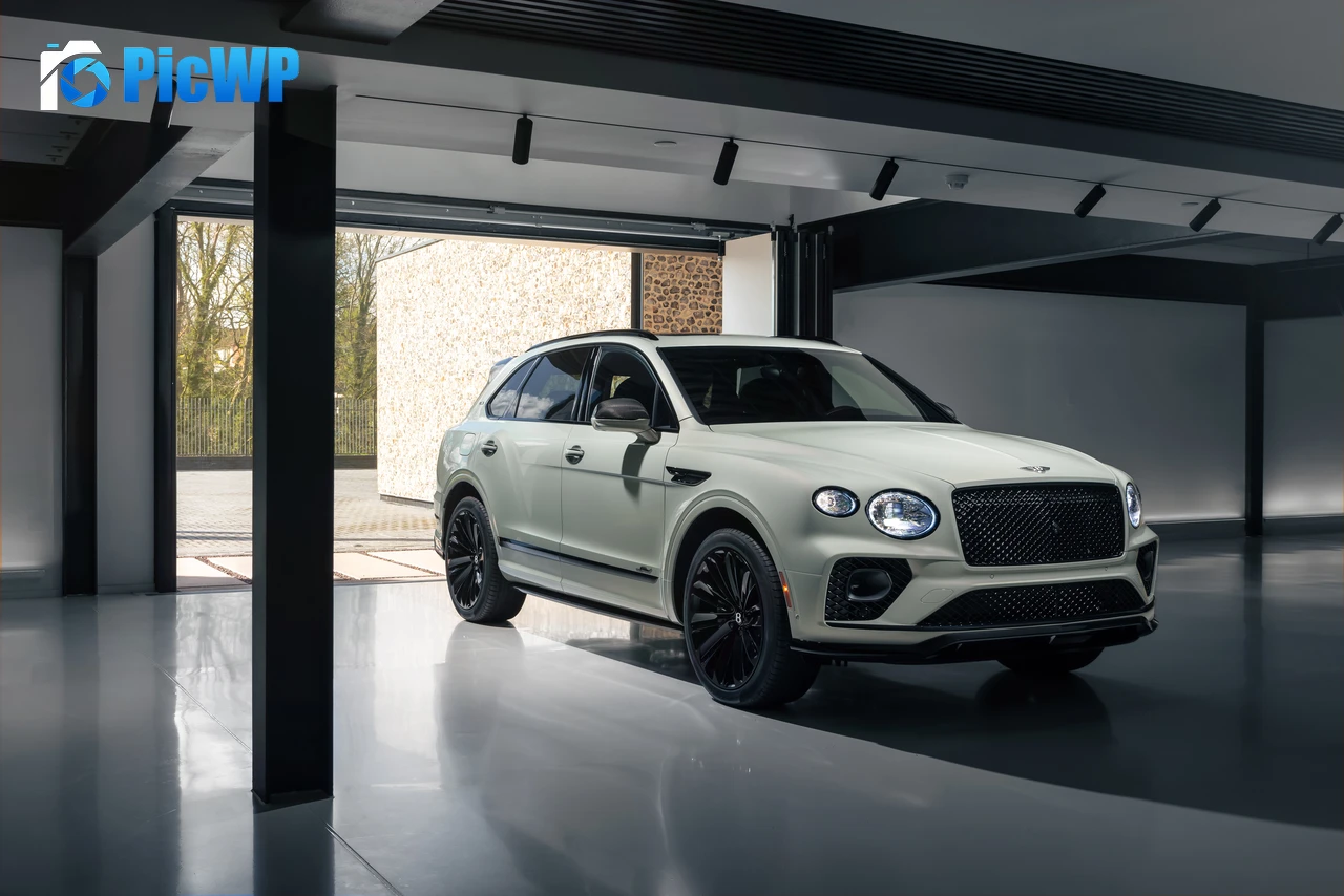 Bentley Bentayga Speed 2023 5K PC Wallpaper