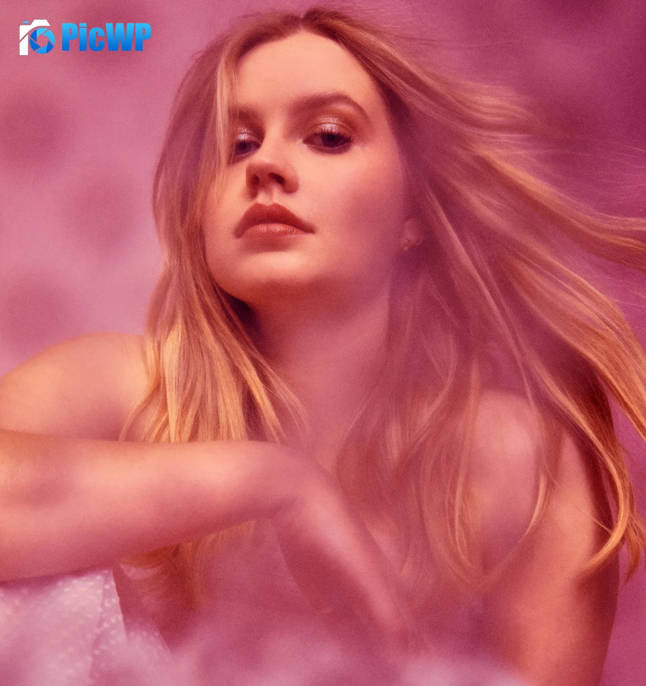 Angourie Rice Pink aesthetic 6K Mobile Wallpaper