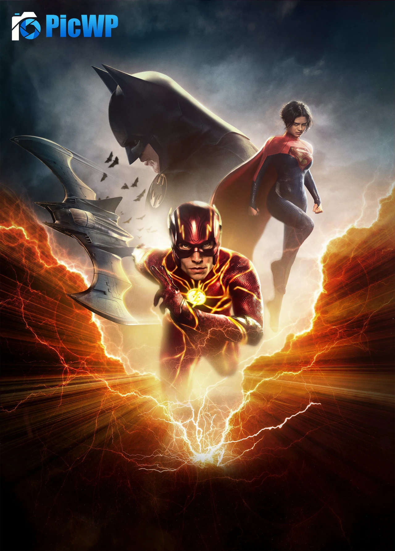 The Flash Batman 6K Mobile Wallpaper